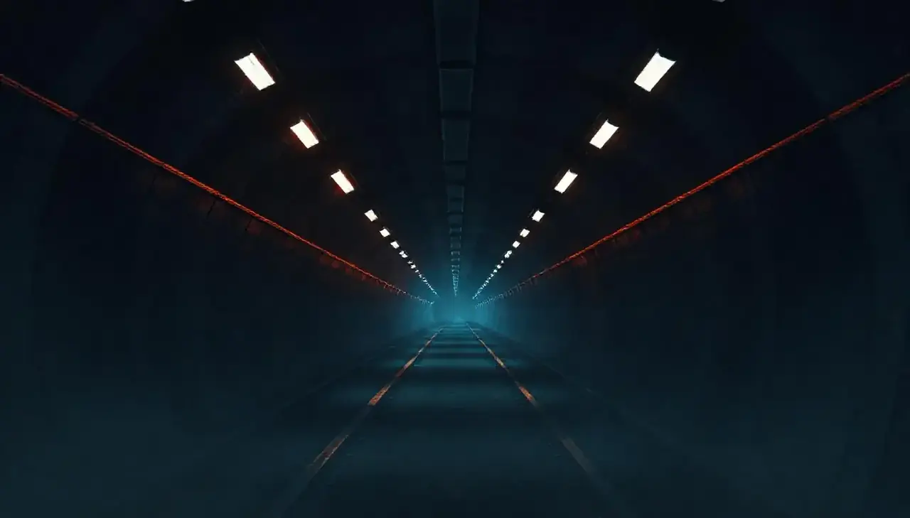短剧《午夜列车上的第七个人》都市夜景氛围海报，悬疑题材